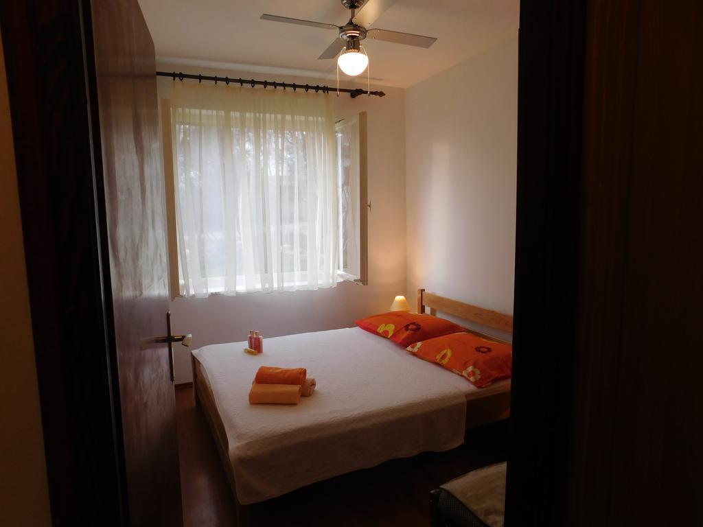 Apartments Iva Pakoštane Екстериор снимка