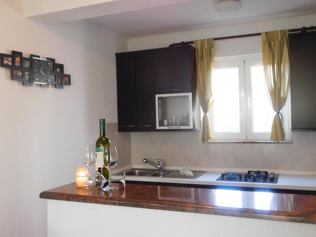 Apartments Iva Pakoštane Екстериор снимка