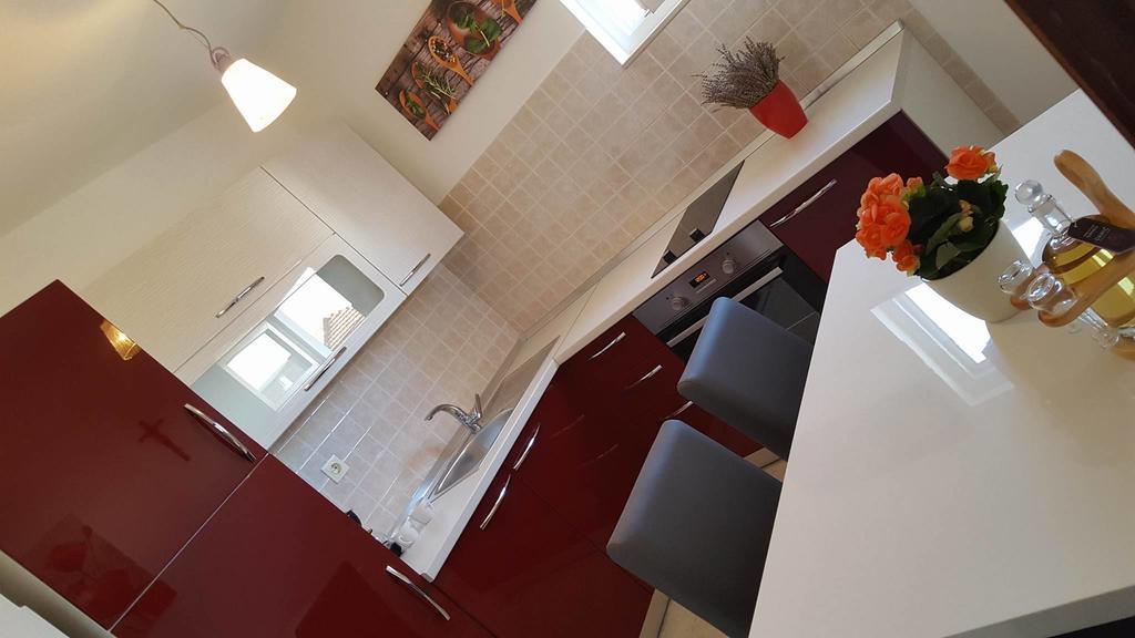Apartments Iva Pakoštane Екстериор снимка