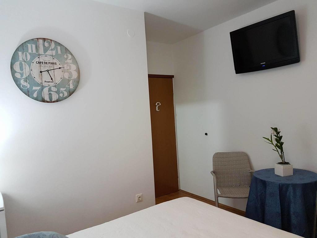 Apartments Iva Pakoštane Екстериор снимка